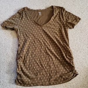Size L Old Navy Maternity t-shirt